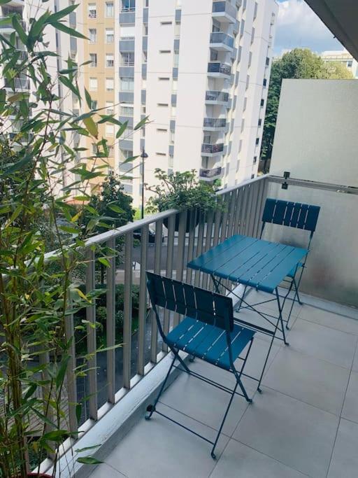 Cozy With Terrace Apartment